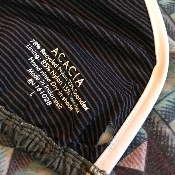 ✨TRADED✨Acacia paradise set - Picture 3 of 5